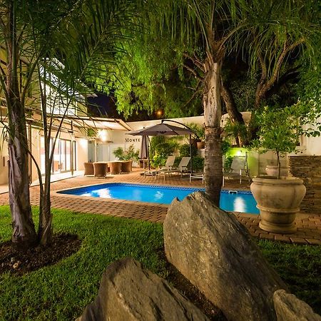 Montebello Guesthouse Windhoek Exterior photo